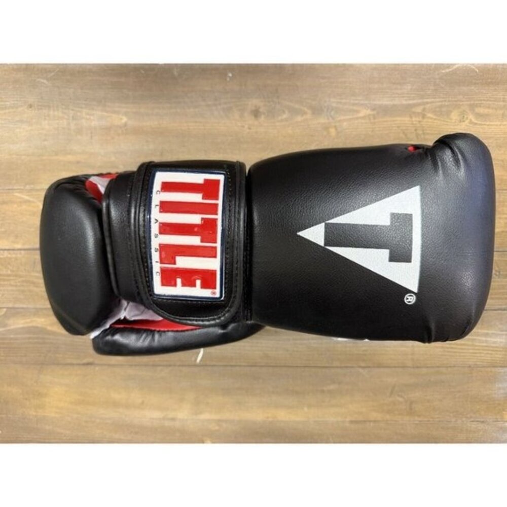 TITLE Classic Pro Style Training Boxing Gloves 3.0 Large NEW - Picture 2 of 3